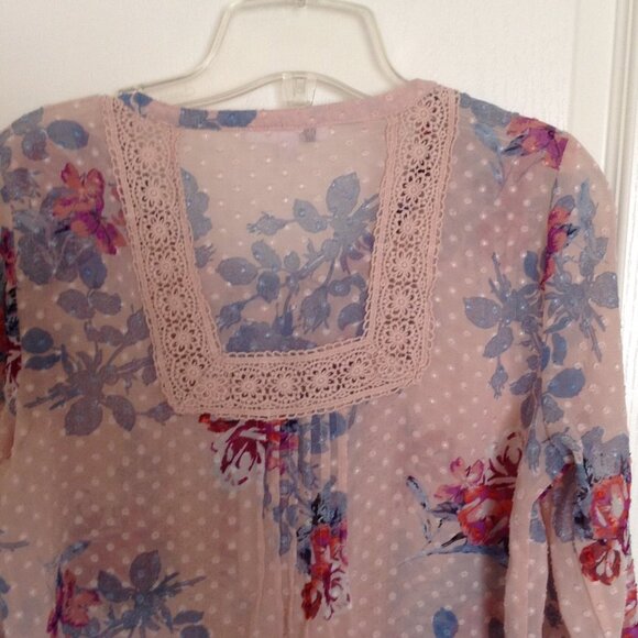 DR2 Womens Semi Sheer Blouse Top Tunic Size S Long Sleeves Boho Round Hem Floral - Picture 7 of 9